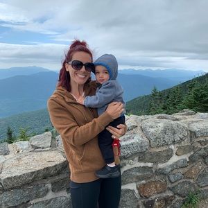 Meet your Posher, Kayla